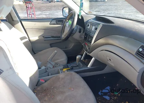 2013 Subaru Forester 2.5X z USA, uszkodzony, nr VIN JF2SHABC2DH426831